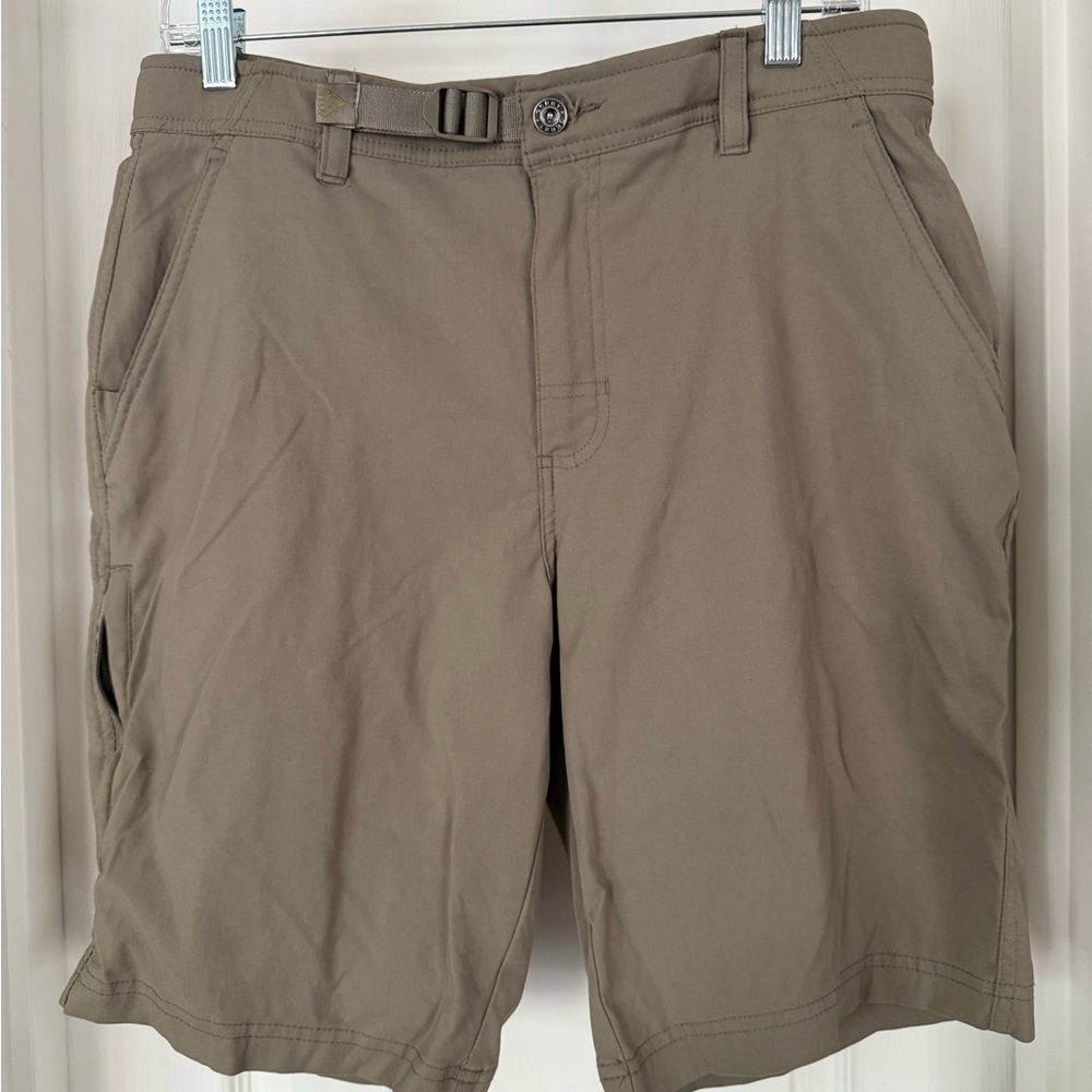 Gerry Weber Tan Cargo Shorts Lightweight Design
